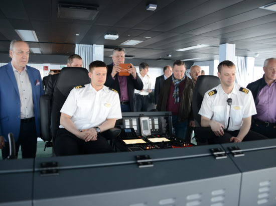 Majanduskomisjoni väljasõiduistung, Tallink Megastar laeval
